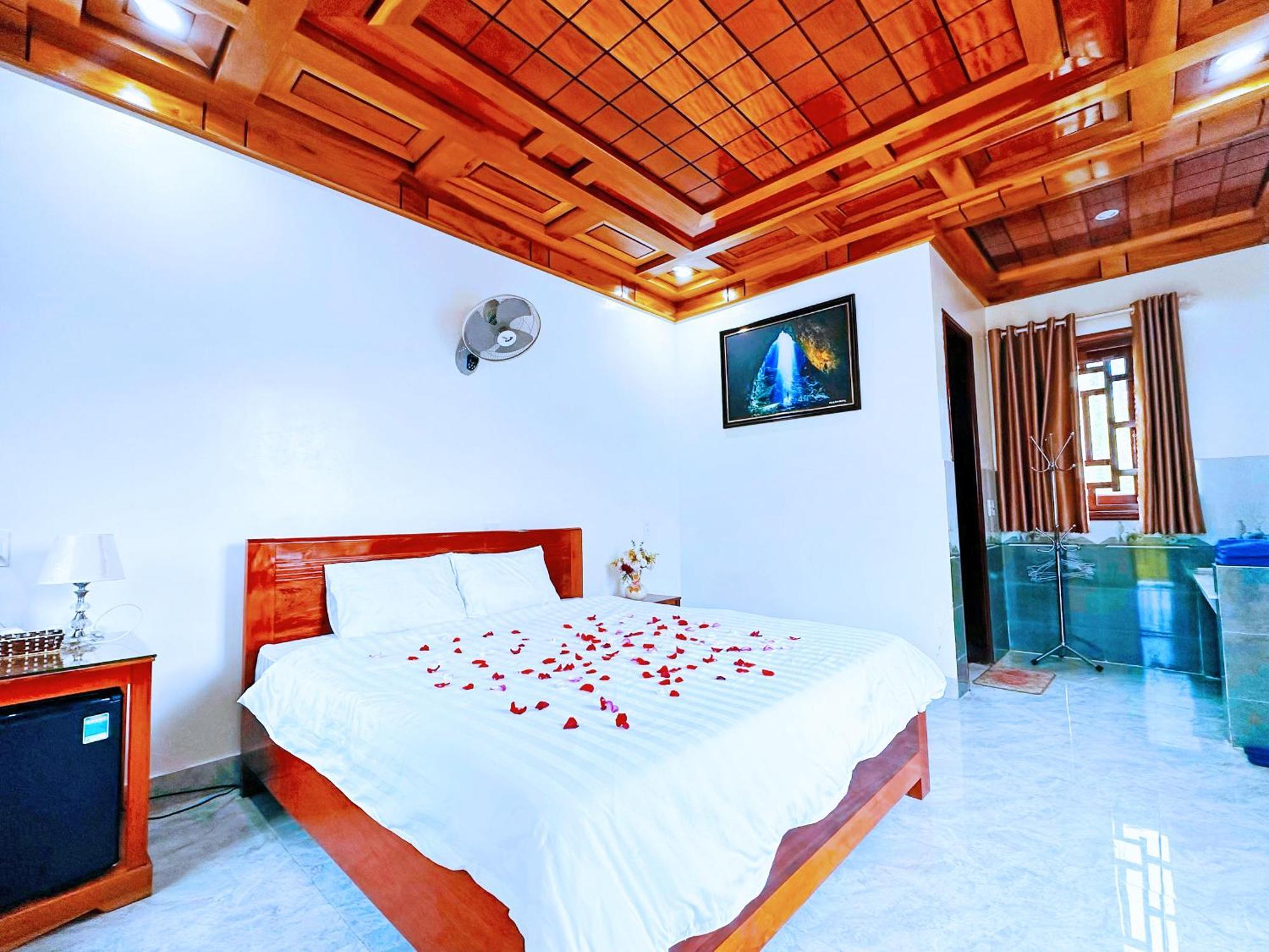 The Hill Villas Phong Nha Buitenkant foto