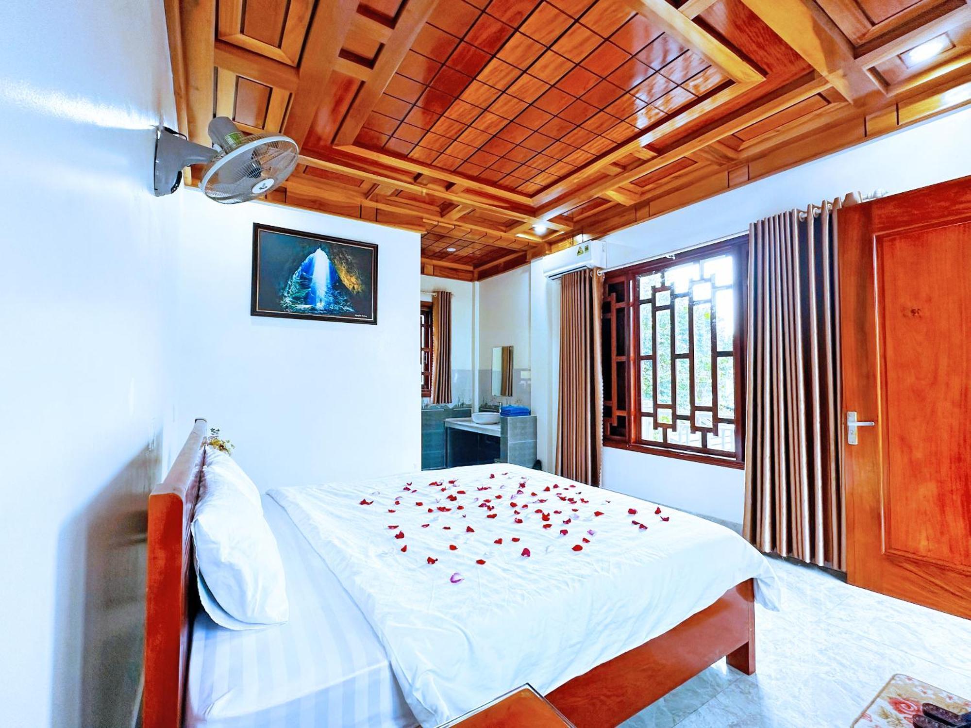 The Hill Villas Phong Nha Buitenkant foto